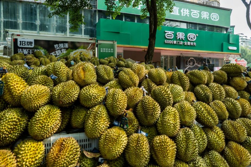 百果园首次尝试“欧亿体育体验大店”模式进驻岳阳引领水果零售新潮流(图2)